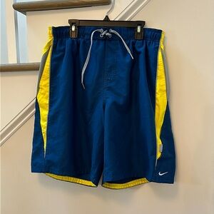 Nike Vintage Swim Trunks Board Shorts Men’s size large